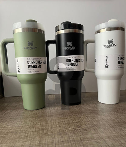 TERMO HERMÉTICO STANLEY 40 ONZAS🥤